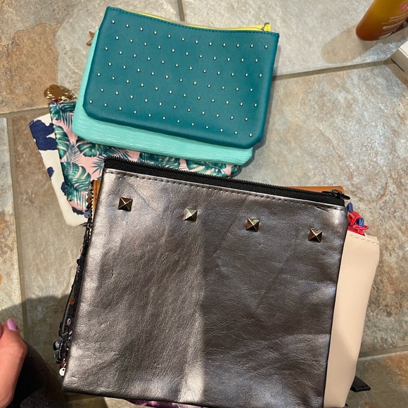 IPSY bag bundle!! 25 never used IPSY bags!! - Picture 6 of 9